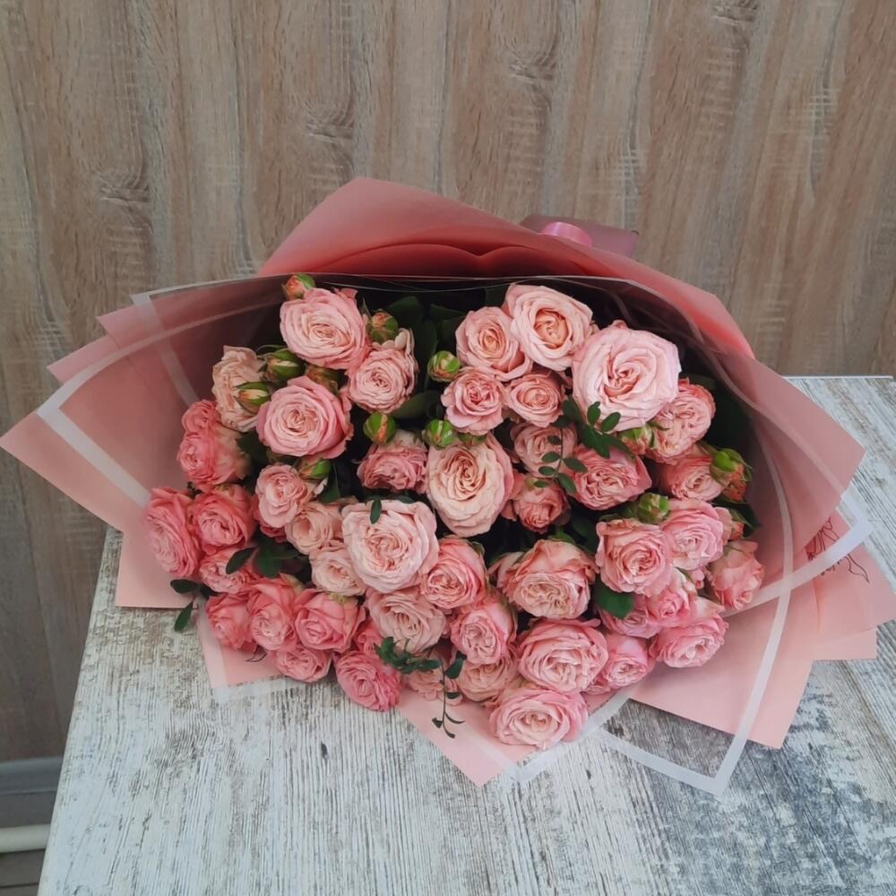 Букет из пионовидных роз